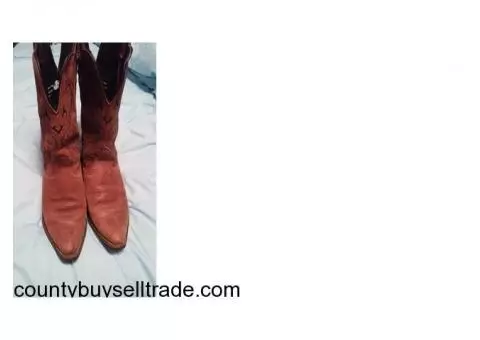 Justins Cowgirl Boots size 9